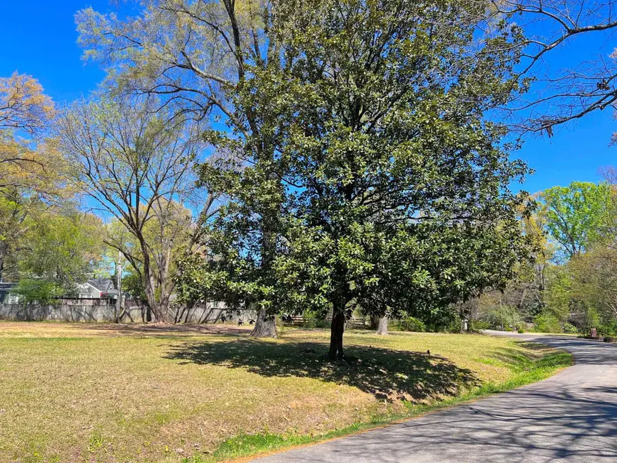 4948 ROANE RD, Memphis, TN 38117 - #2