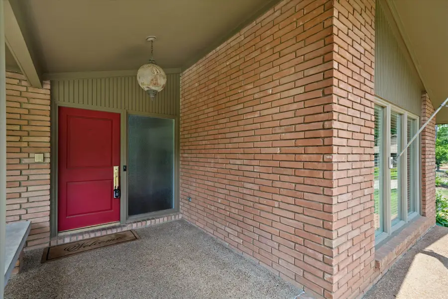 5690 N ANGELA RD, Memphis, TN 38120 - #2