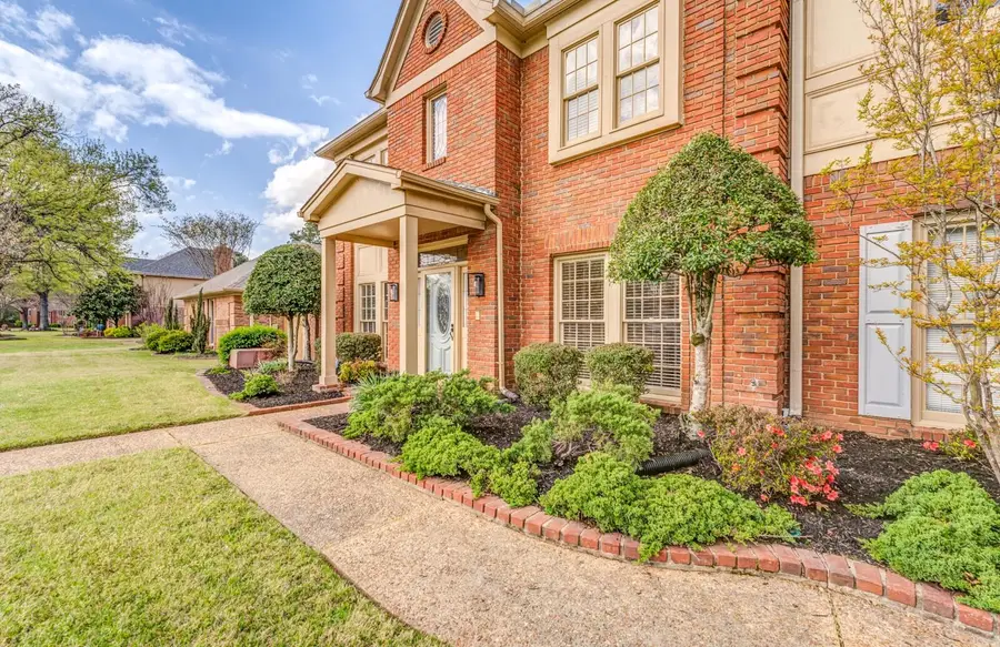 9354 HAWTHORN HILL DR, Germantown, TN 38139 - #2