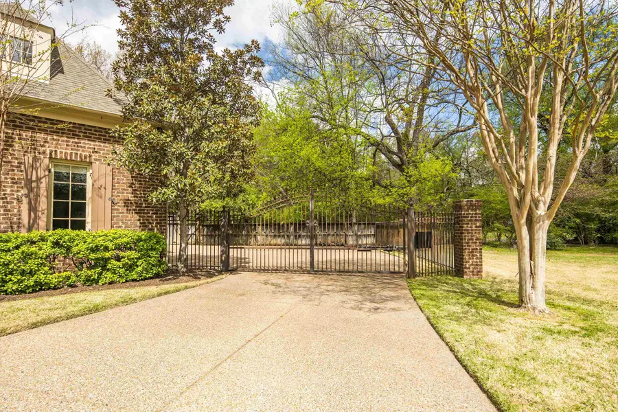 101 N GROVE PARK RD, Memphis, TN 38117 - #3