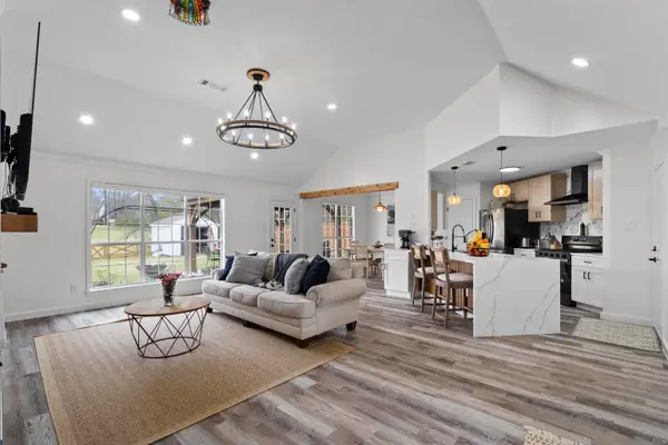 3097 SHADOW GREEN LN, Lakeland, TN 38002