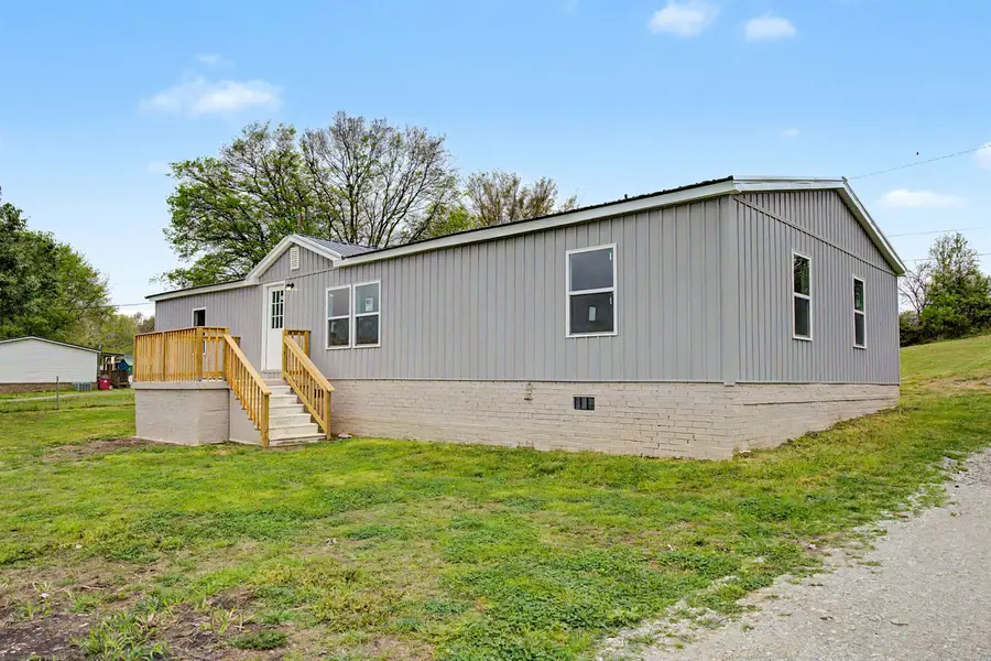 1090 SCOTT RD, Newbern, TN 38059 - #2