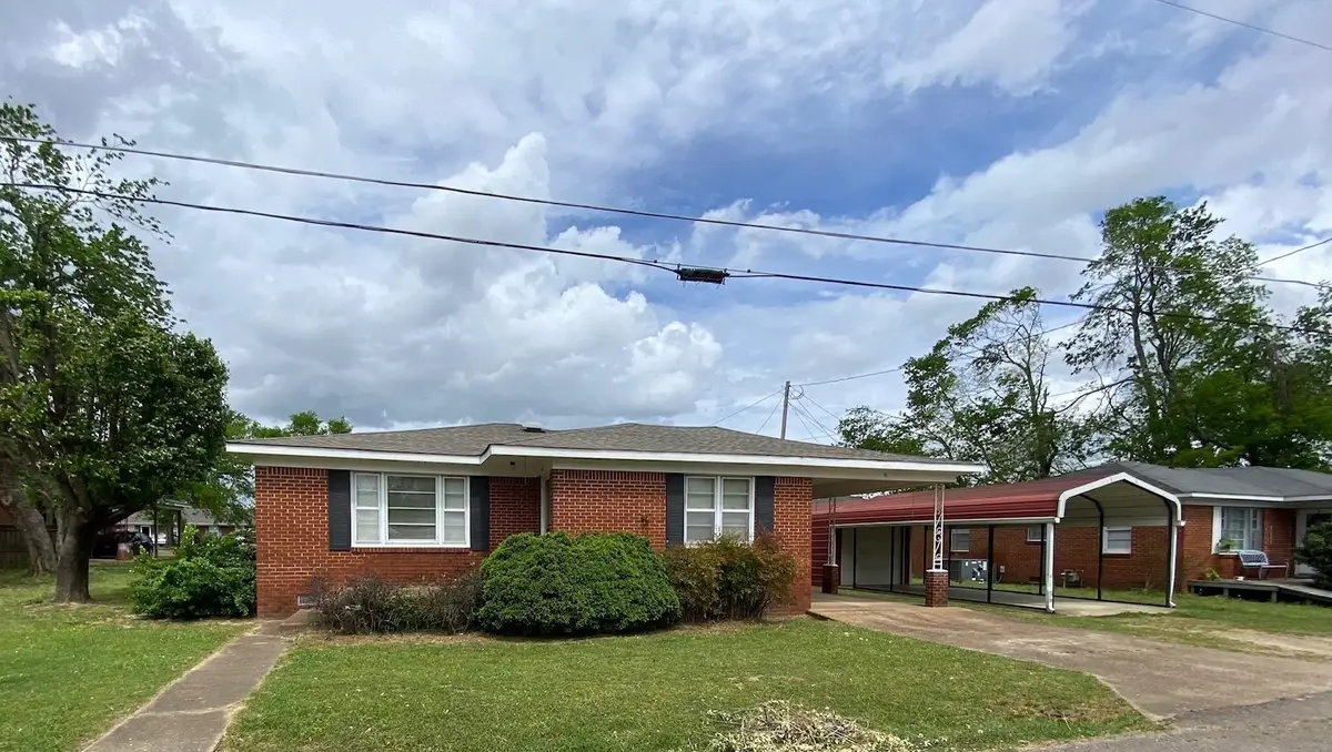 35 ROBERTSON ST, Savannah, TN 38372 - #1