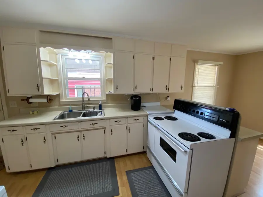 35 ROBERTSON ST, Savannah, TN 38372 - #2