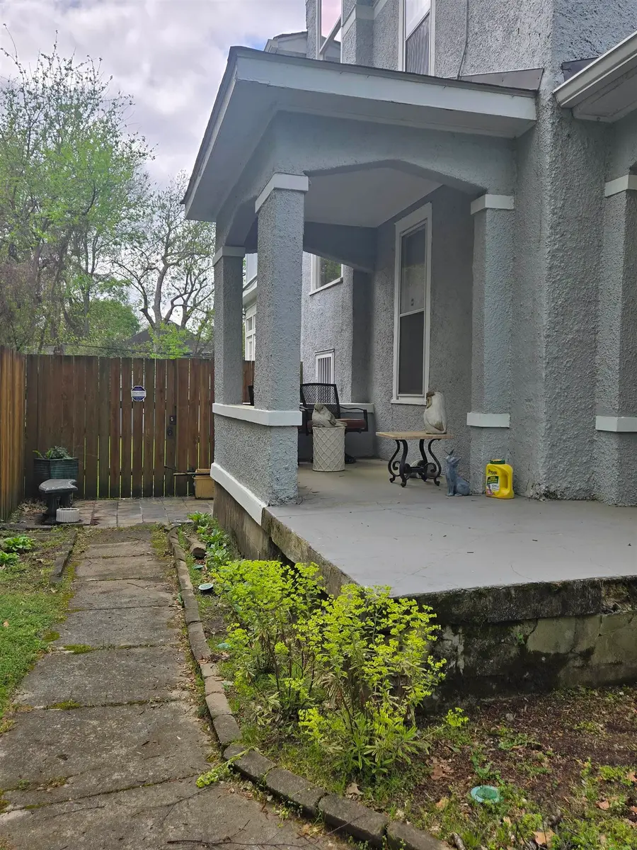 1685 AUTUMN AVE, Memphis, TN 38122 - #2