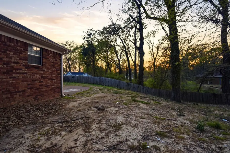 3960 JAMES RD, Memphis, TN 38128 - #2