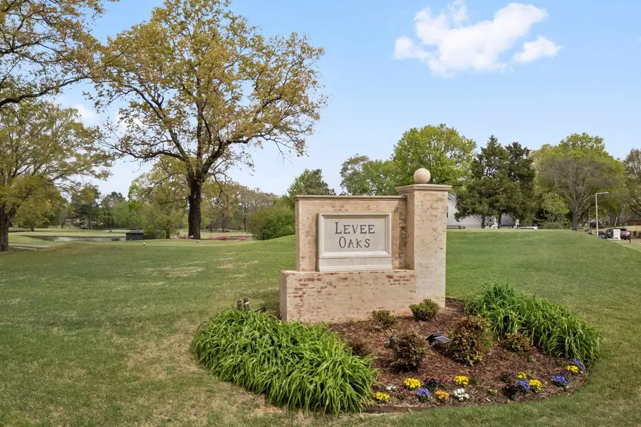2801 E LEVEE OAKS DR, Collierville, TN 38017 - #2