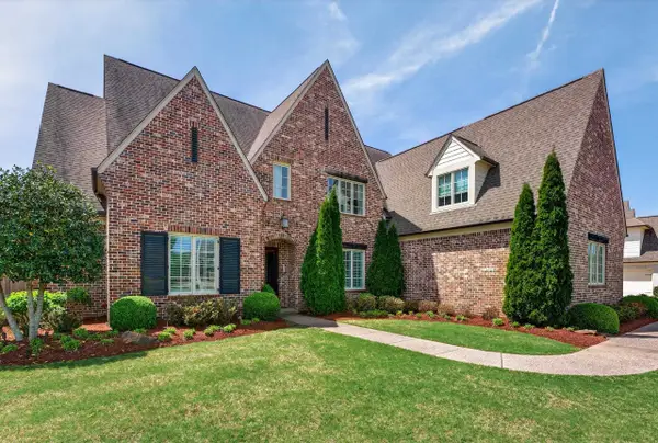 1549 PREAKNESS RUN LN, Collierville, TN 38017
