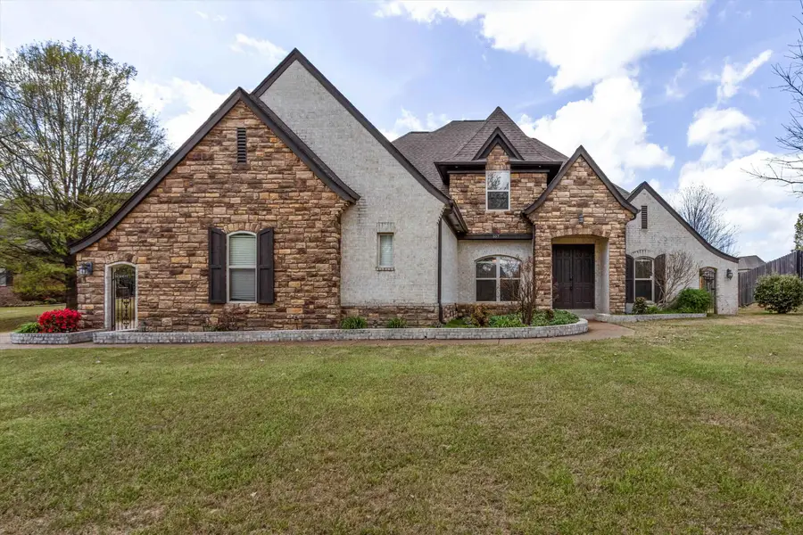 107 WATERS EDGE CV, Atoka, TN 38004 - #2