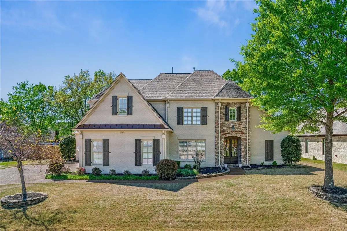 1621 BRACKENSHIRE LN, Collierville, TN 38017 - #1