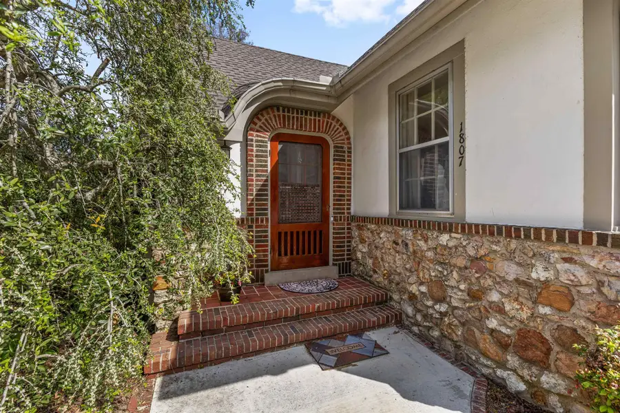 1807 FOREST AVE, Memphis, TN 38112 - #2