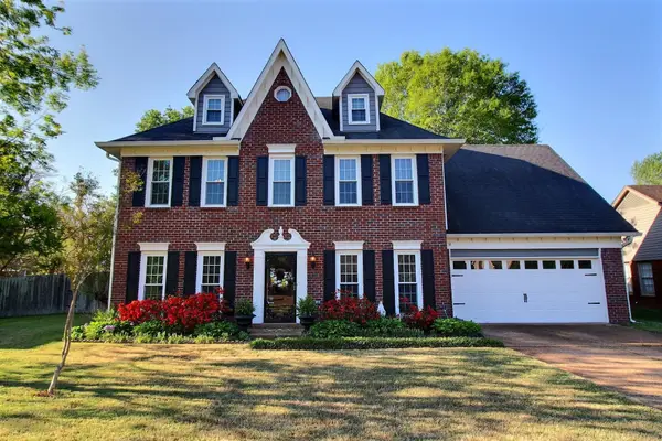 573 MERRIWEATHER DR, Collierville, TN 38017