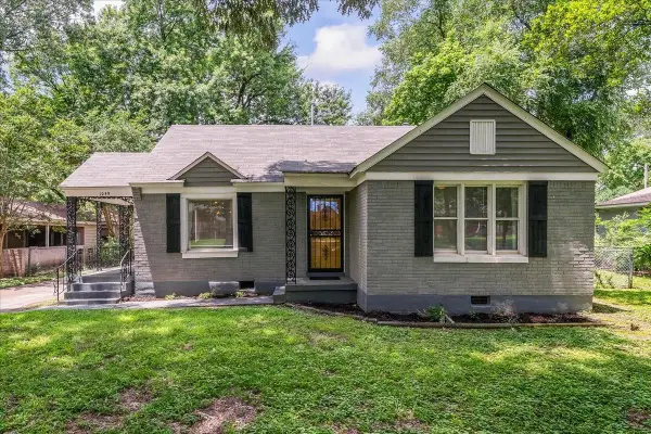 1049 MCEVERS RD, Memphis, TN 38111