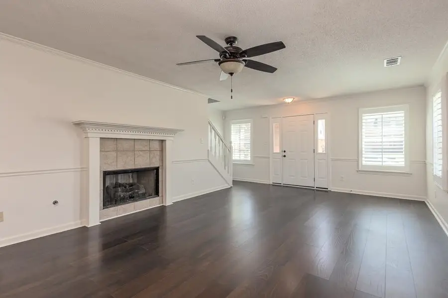 8046 JILLS CREEK DR, Bartlett, TN 38133 - #2