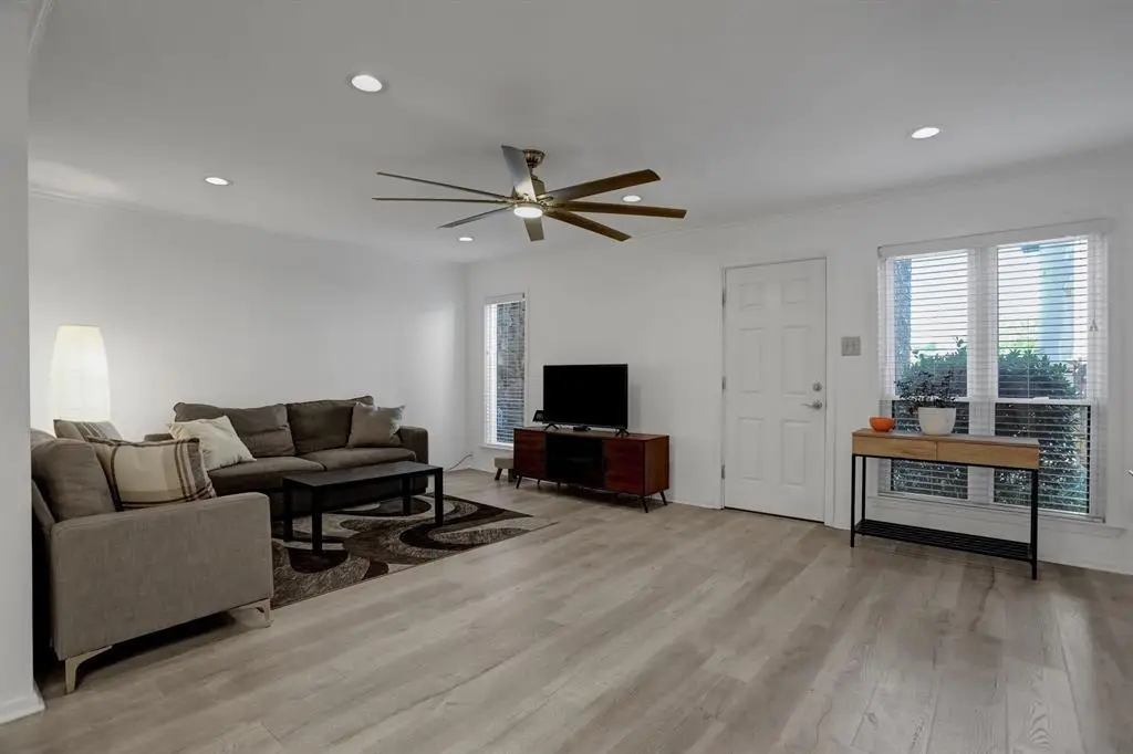 433 S PERKINS DR, Memphis, TN 38117 - #1