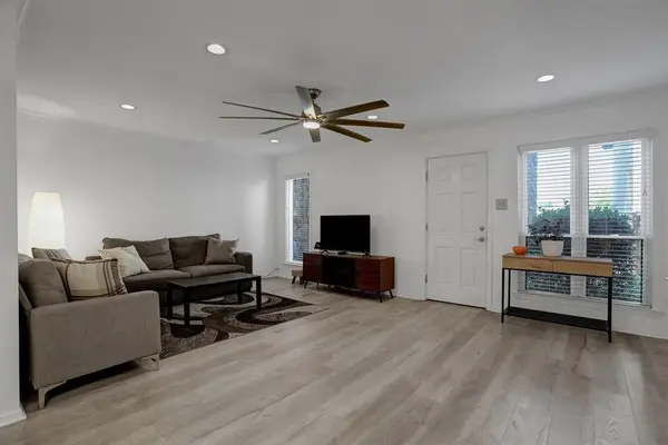 433 S PERKINS DR, Memphis, TN 38117