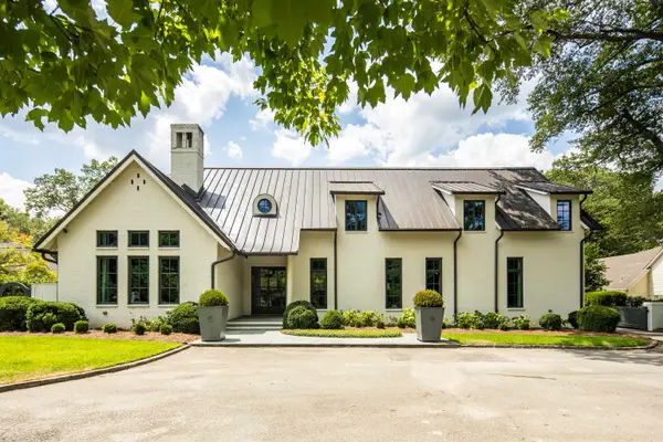 223 E CHERRY CIR, Memphis, TN 38117