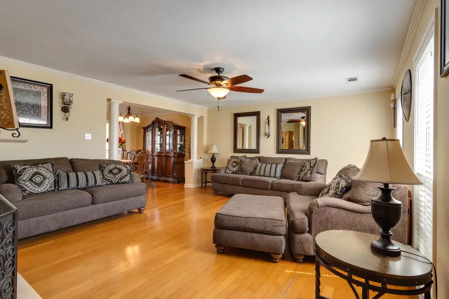 8794 OVERCUP OAKS DR, Cordova, TN 38018 - #3