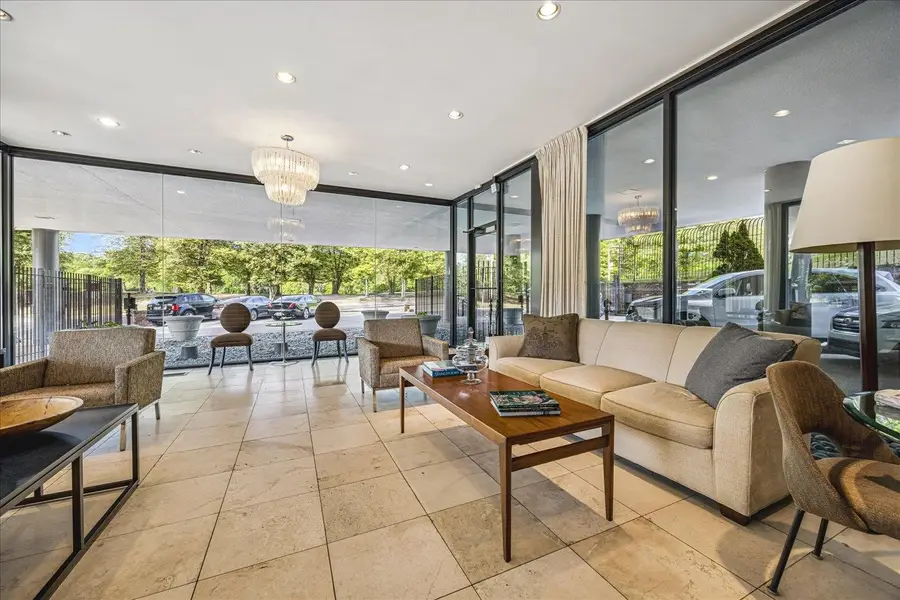 2195 POPLAR AVE #303, Memphis, TN 38104 - #3