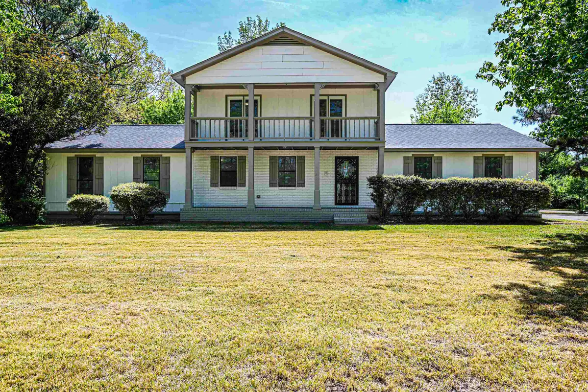 6126 WOODSTOCK HILLS DR, Millington, TN 38053 - #1