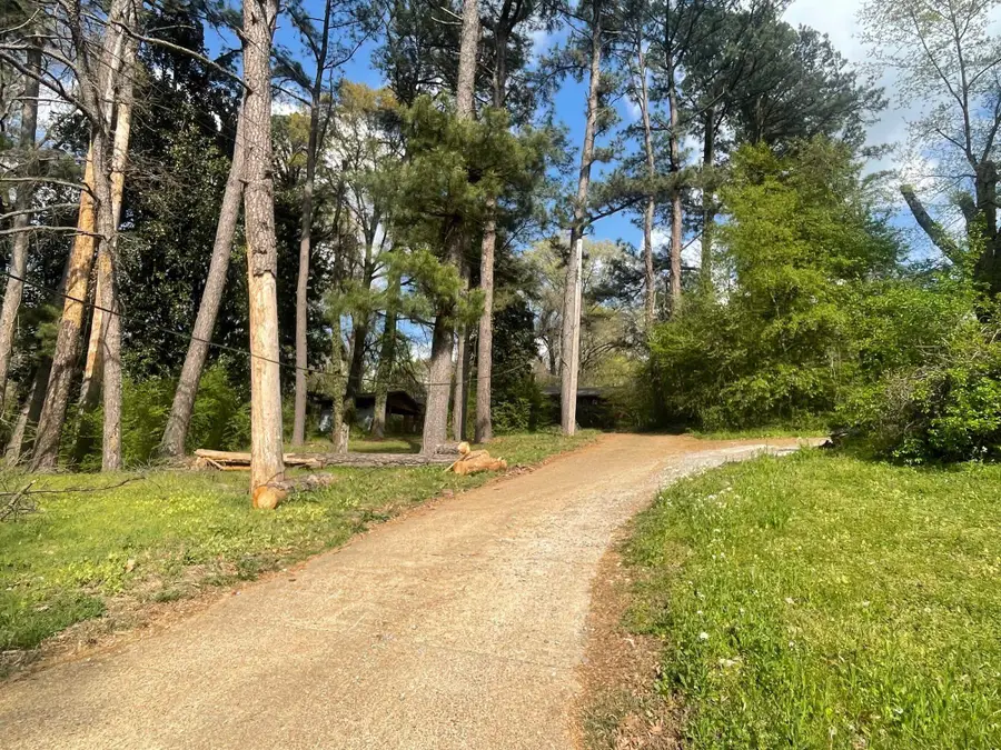 2800 MOUNTAIN TER, Memphis, TN 38127 - #2