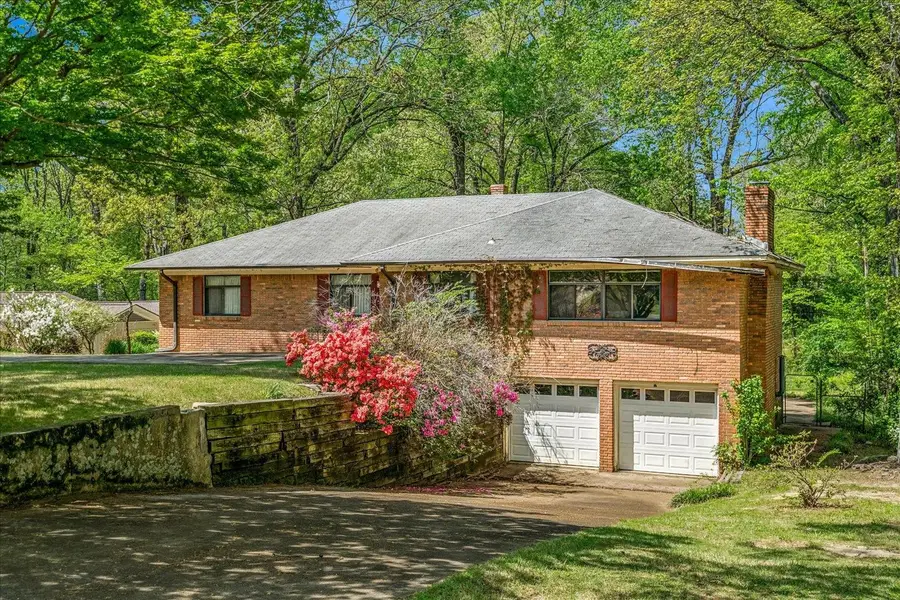 1329 E CRESTWOOD DR, Memphis, TN 38119 - #3