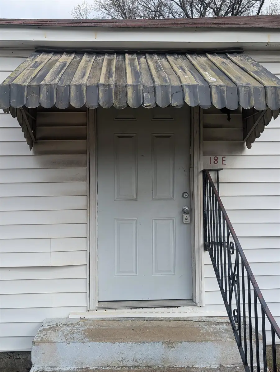 18 E MITCHELL RD, Memphis, TN 38109 - #3