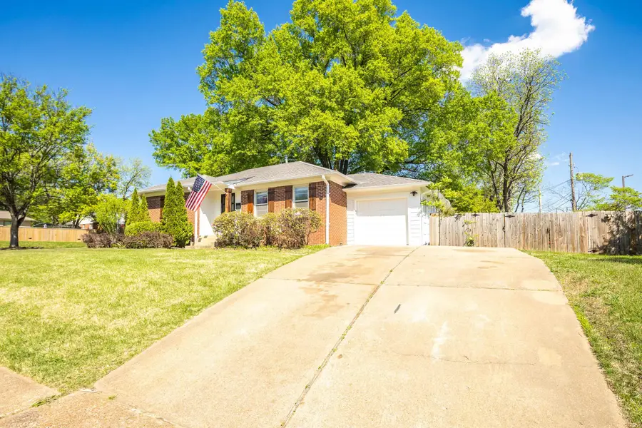 1328 COLONIAL RD, Memphis, TN 38117 - #2