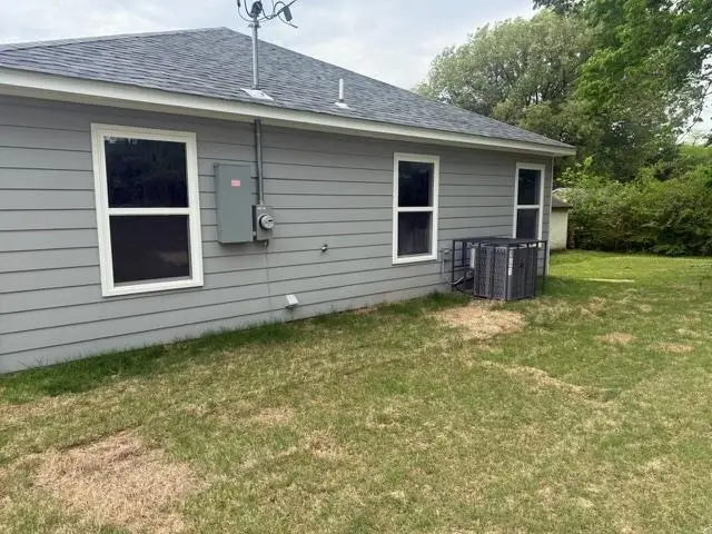 382 CARBON DR, Memphis, TN 38109 - #3