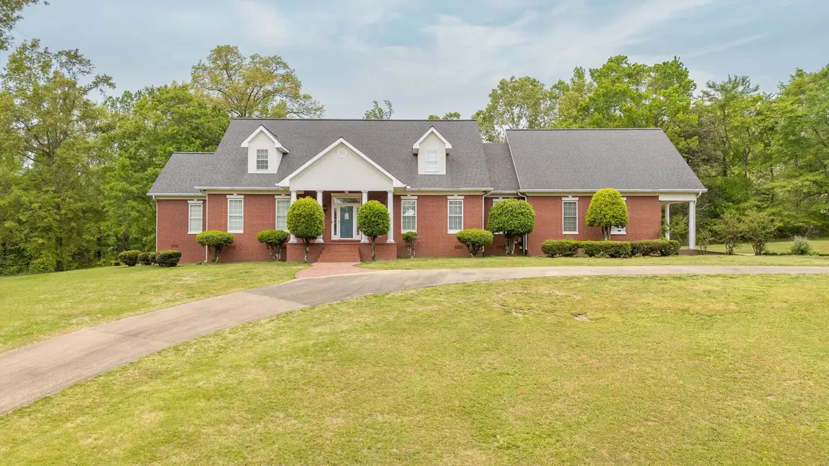 975 BRECKENRIDGE LN, Savannah, TN 38372 - #1