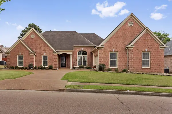 8955 RIVER PINE DR, Cordova, TN 38016