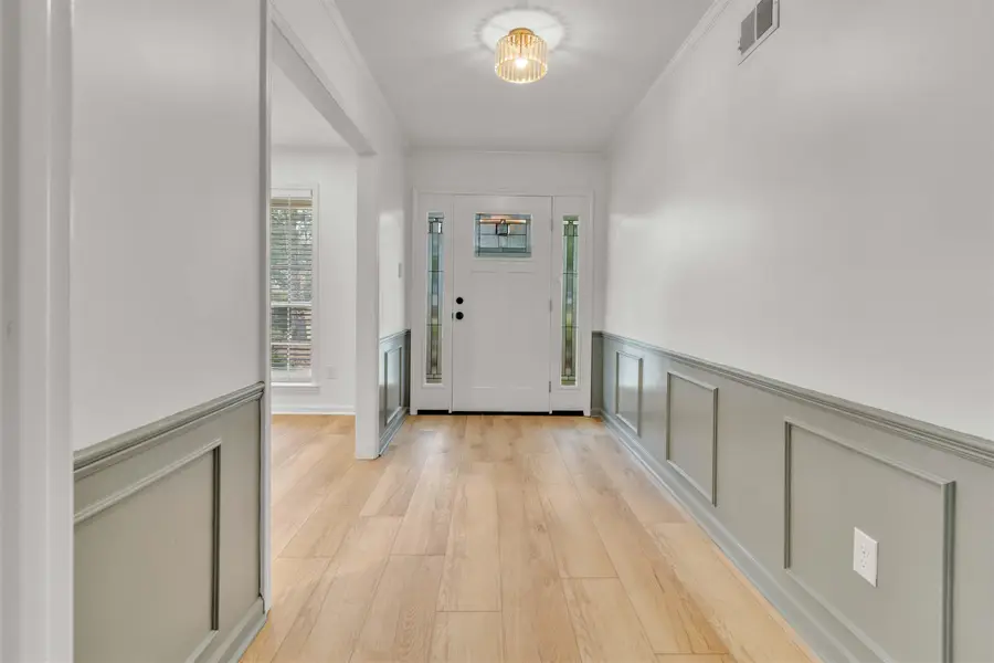 8077 FARMINGTON DR, Germantown, TN 38138 - #3