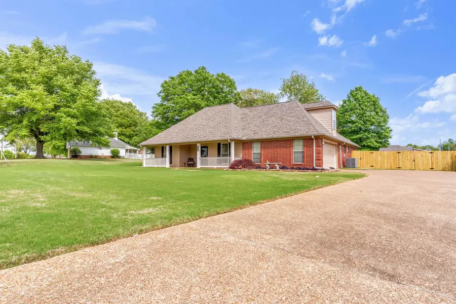 115 COUNTRYWOOD LN, Oakland, TN 38060 - #2