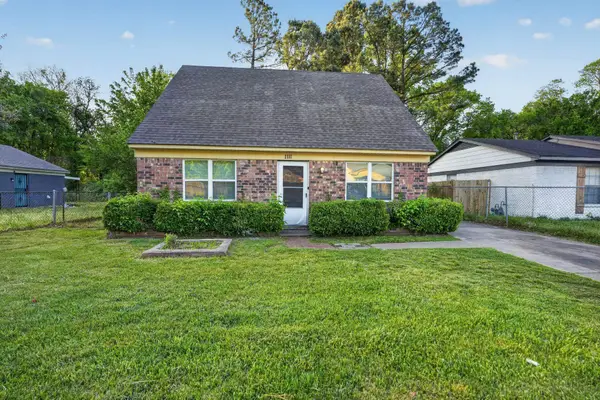 1111 CANARY LN, Memphis, TN 38109