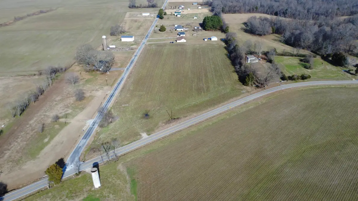 459 COTTON GROVE RD, Jackson, TN 38305 - #1