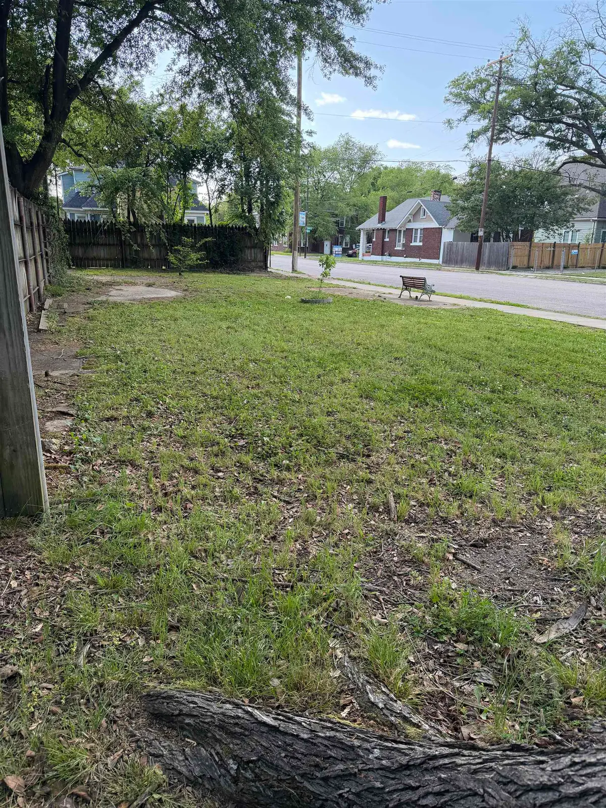 2219 YOUNG AVE, Memphis, TN 38104 - #1