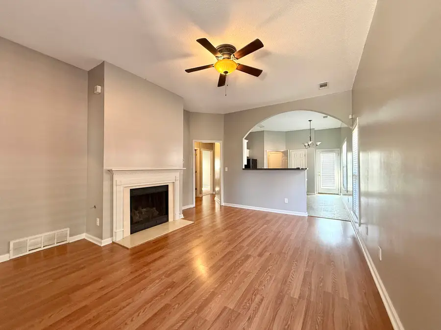 6833 SHOWBOAT LN, Cordova, TN 38018 - #2