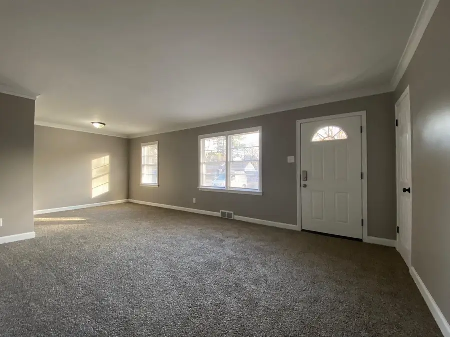 516 JEANNE DR, Memphis, TN 38109 - #2