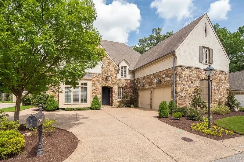 884 DRAKE MANOR CV, Memphis, TN 38117 - #1