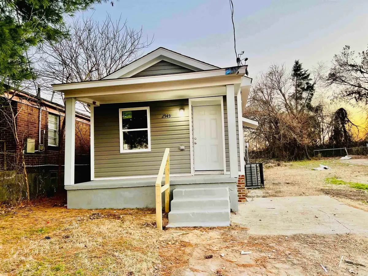 2545 SPOTTSWOOD AVE, Memphis, TN 38114 - #1