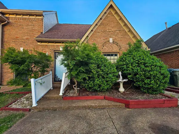 1620 BEAVER TRAIL DR, Memphis, TN 38016