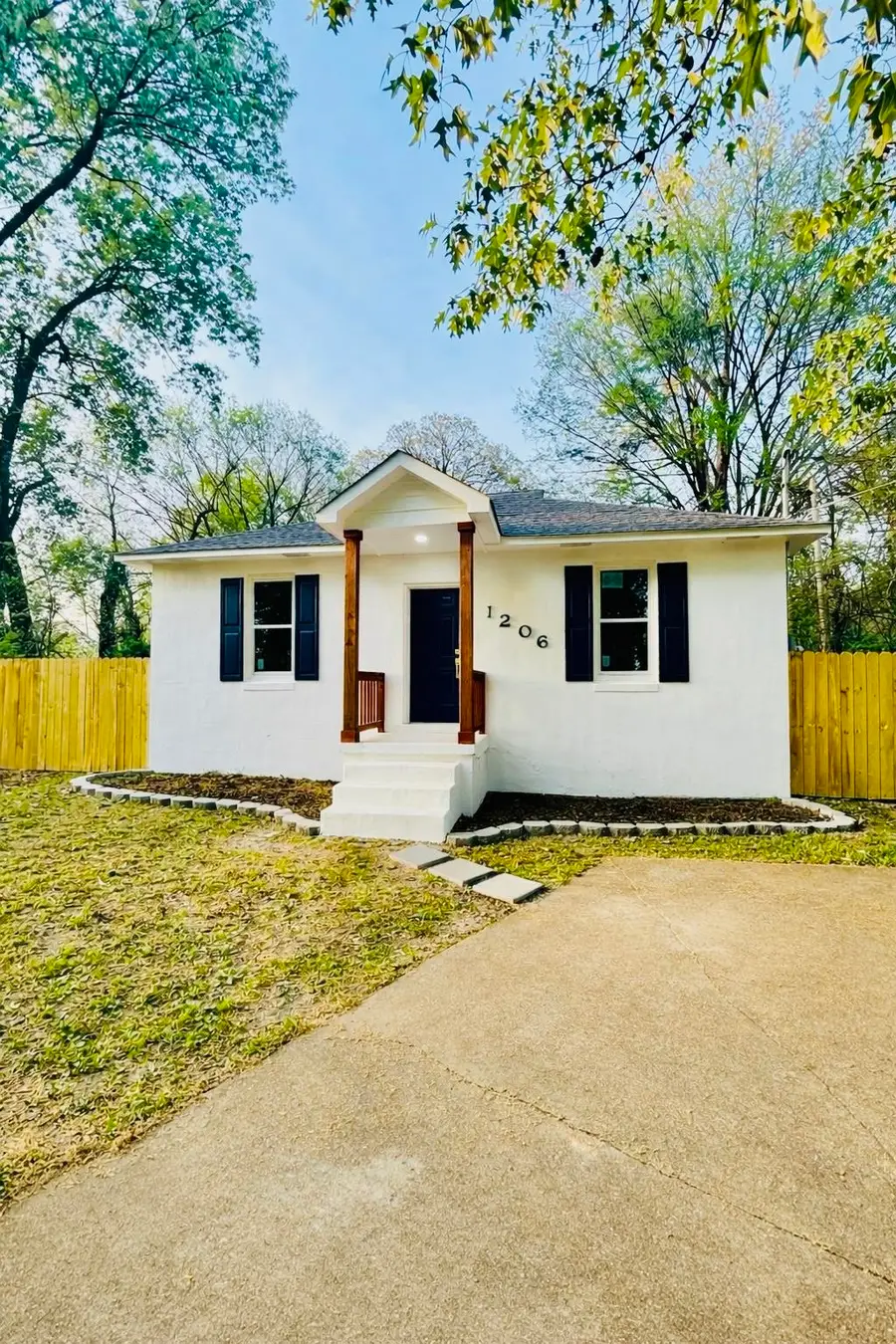 1206 E ALCY RD, Memphis, TN 38106 - #3