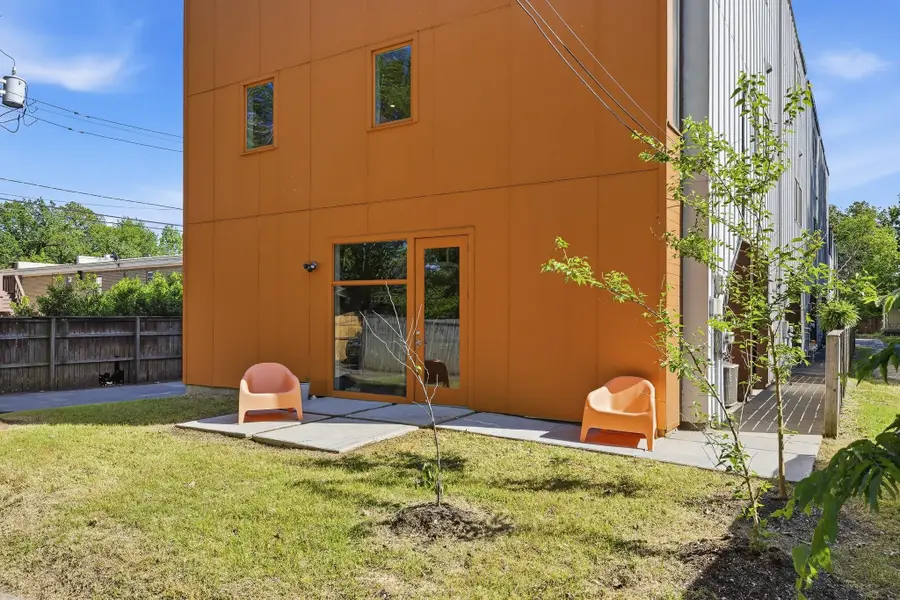 2124 JEFFERSON AVE, Memphis, TN 38104 - #3