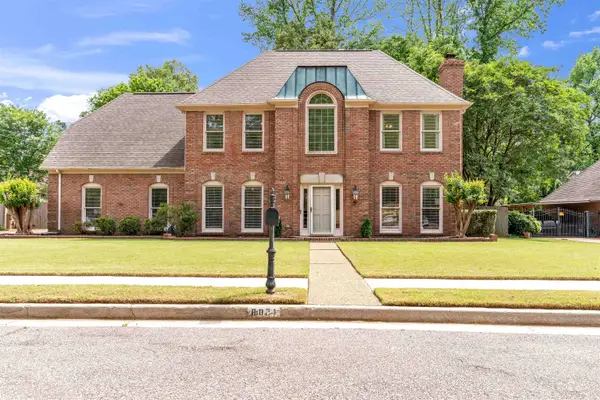 8871 WOODMARK DR, Cordova, TN 38018