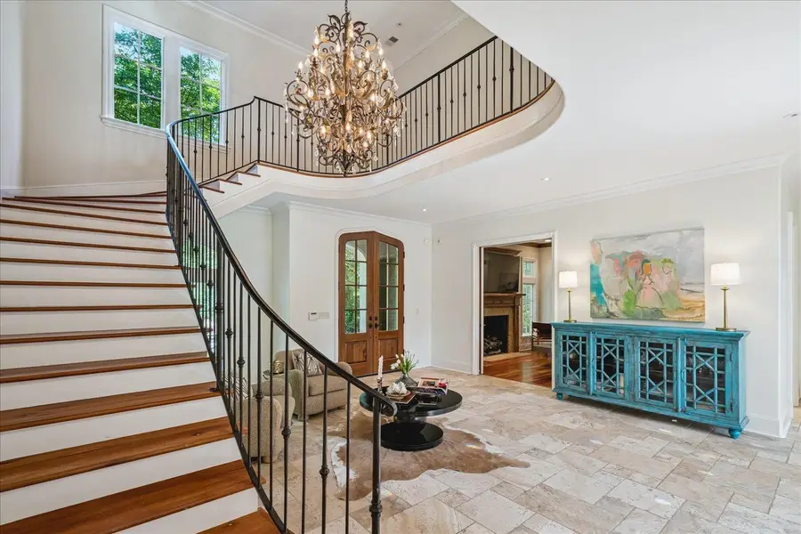 637 W CLOVER DR, Memphis, TN 38120 - #3