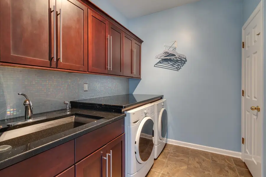 2085 DEERWOODS CV, Germantown, TN 38139 - #2