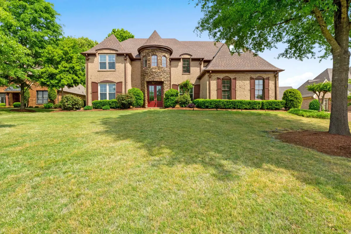 530 WINDING VALLEY LN, Collierville, TN 38017 - #1