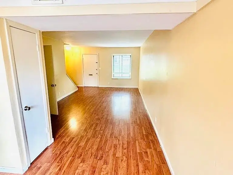 1896 E POPLAR WOODS CIR #3, Germantown, TN 38138 - #2