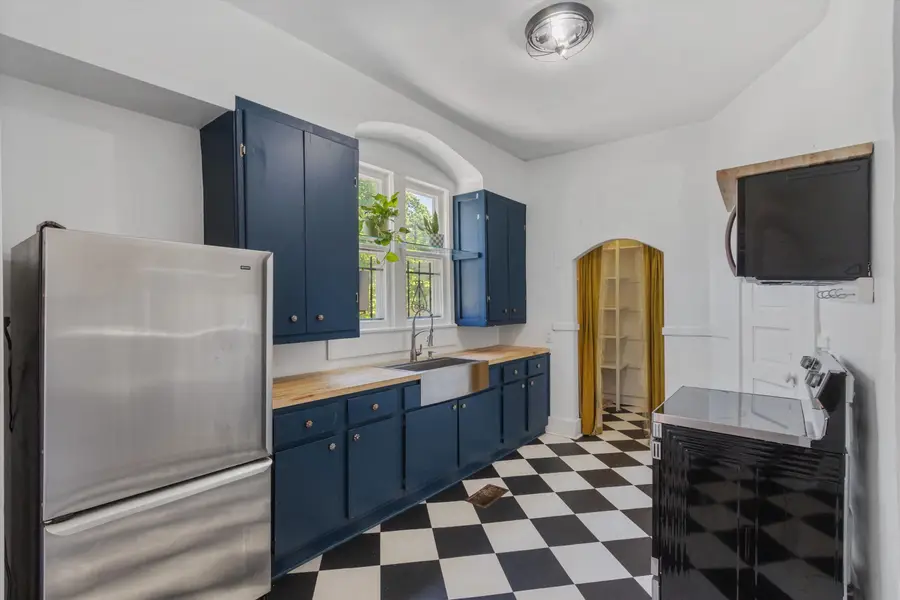 2282 CENTRAL AVE, Memphis, TN 38104 - #3