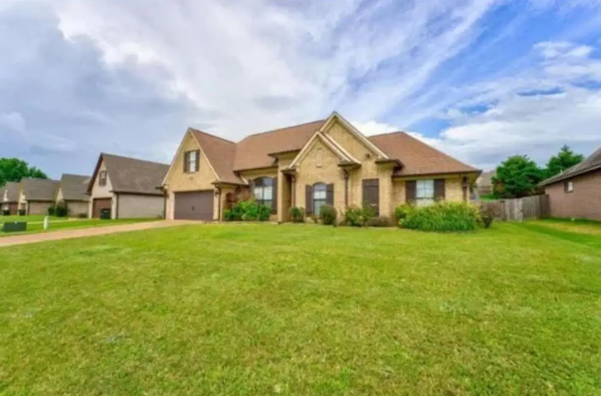 430 LAKEWOOD DR, Oakland, TN 38060 - #1